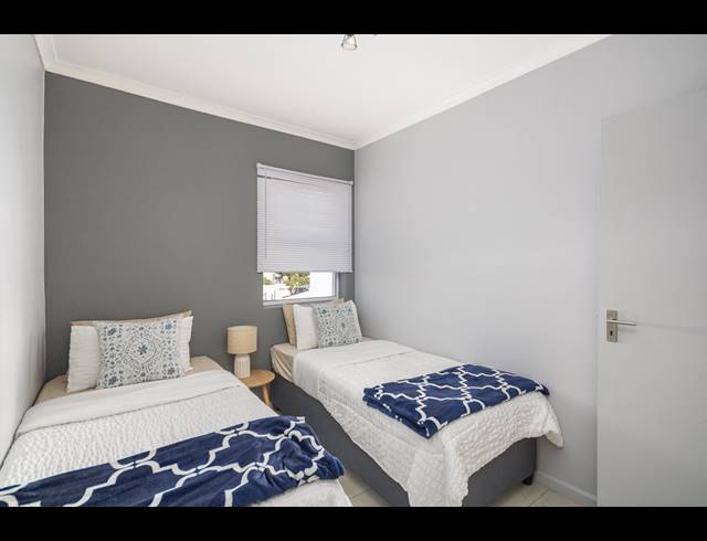 3 BEDROOM FREEHOLD TO LET IN TABLE VIEW